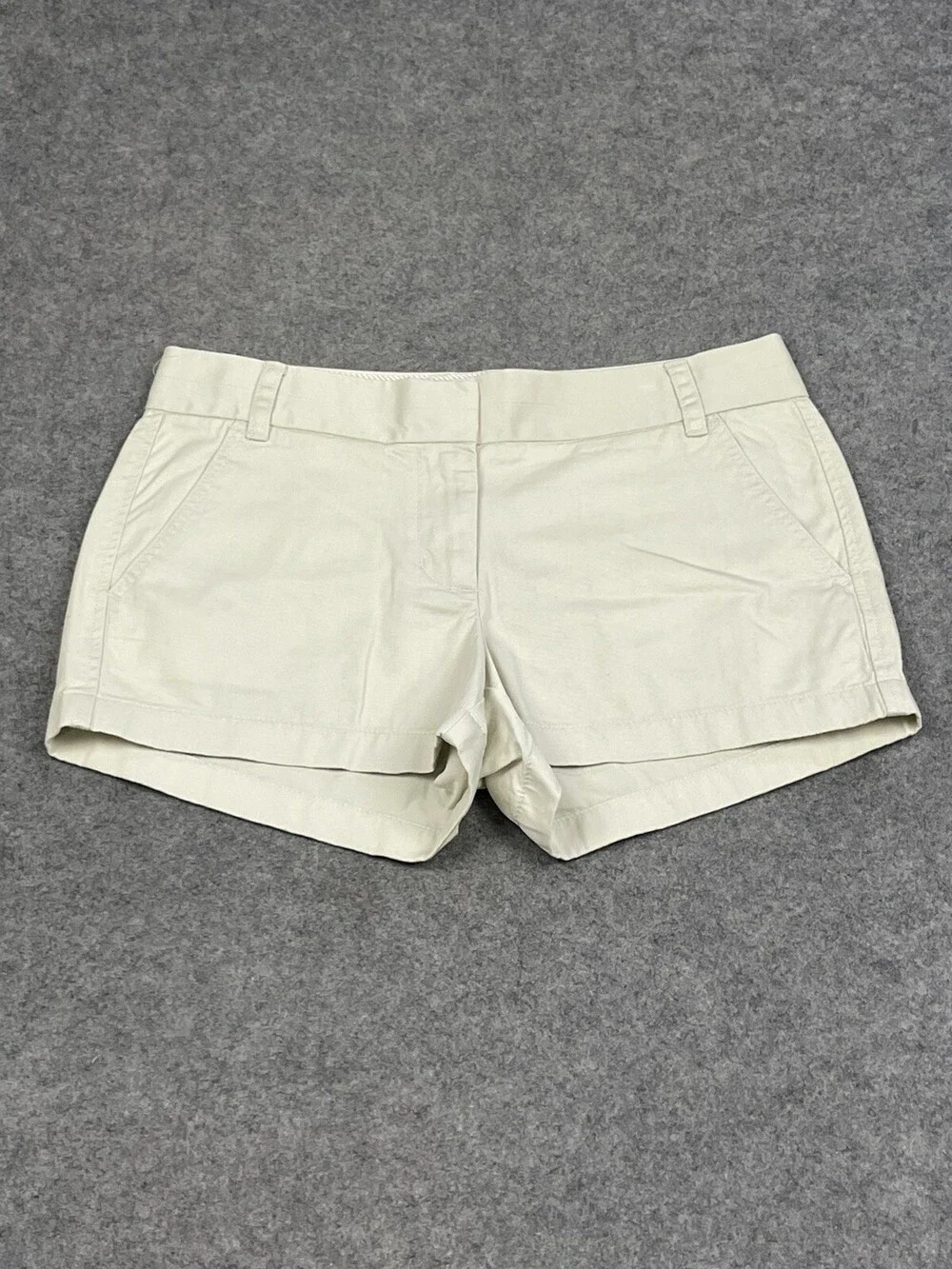 J Crew Shorts Womens 6 Beige Flat Front Chino Twill Comfort Solid Beach Summer